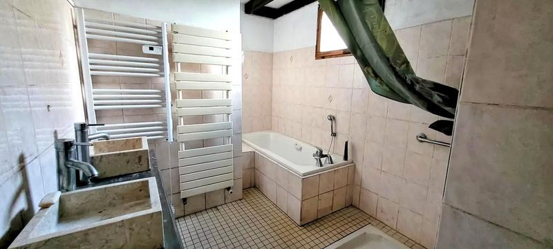 Maison - 260 m² - 8 pièces