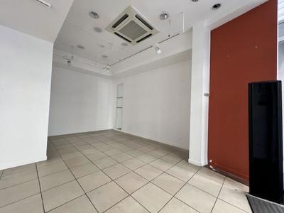 Local commercial - 200 m²