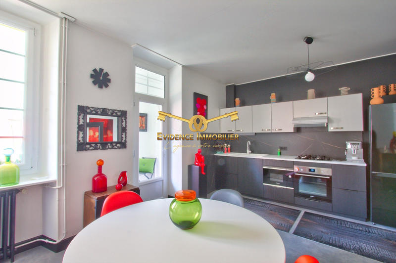 Appartement - 110 m² - 3 pièces