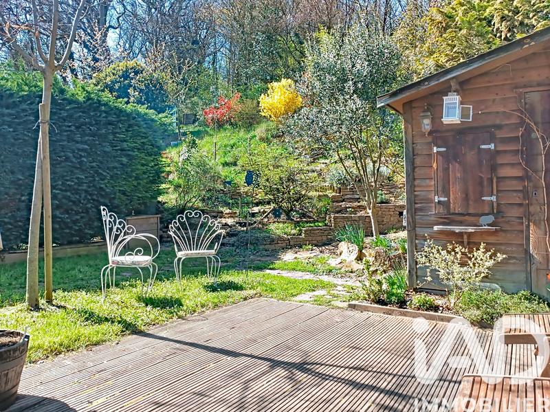 Appartement - 143 m² - 8 pièces