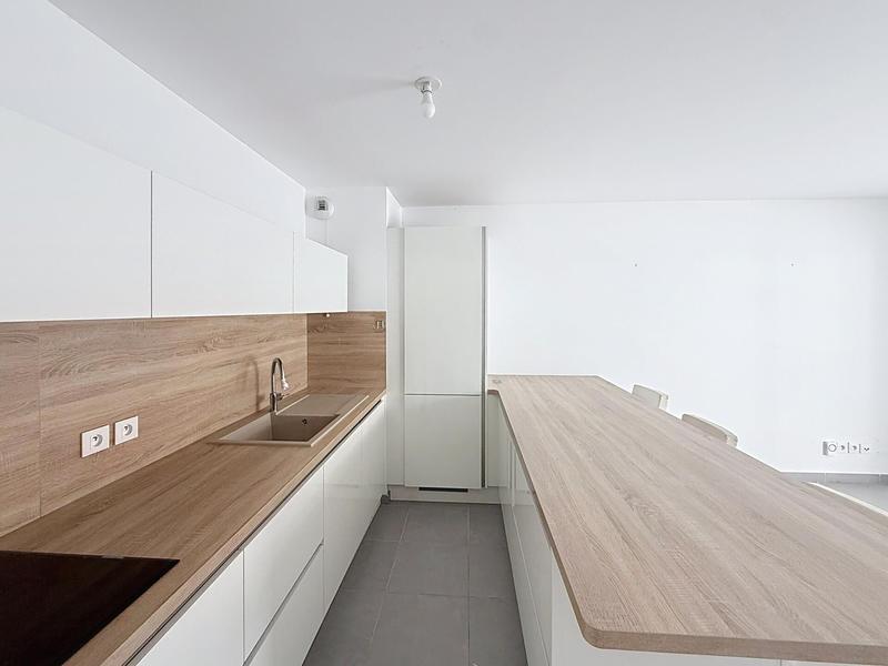 Appartement - 79 m² - 4 pièces