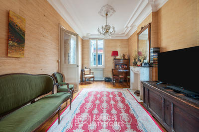 Appartement - 207 m² - 8 pièces