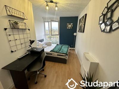 Chambre - 86 m² - 1 pièce