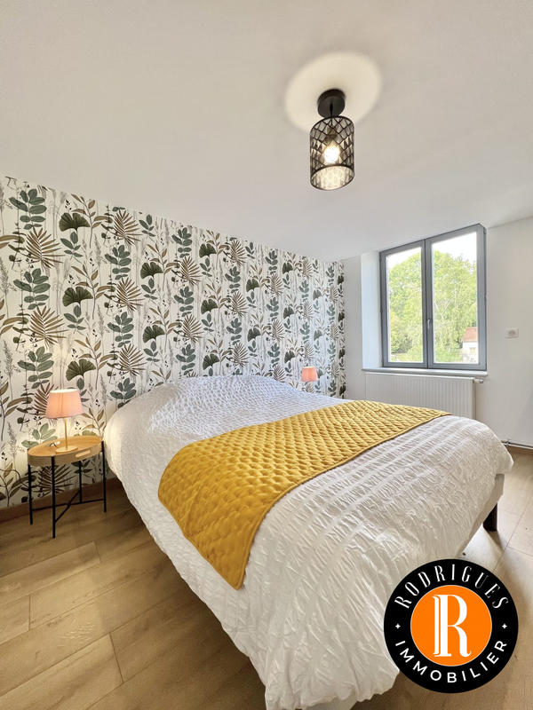 Maison - 372 m² - 12 pièces