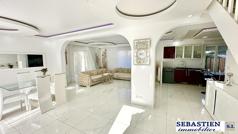 Maison - 116 m² - 6 pièces