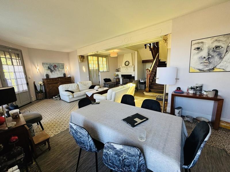 Maison ancienne - 183 m² - 11 pièces