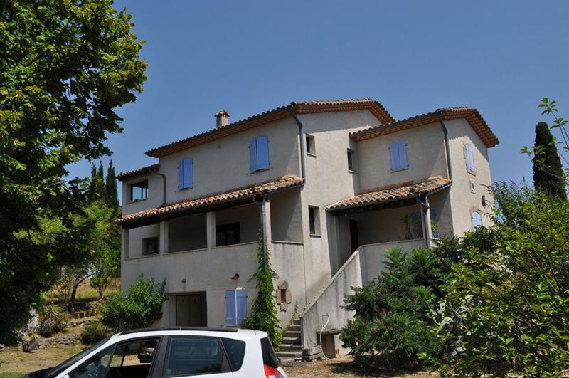 Maison - 174 m² - 7 pièces