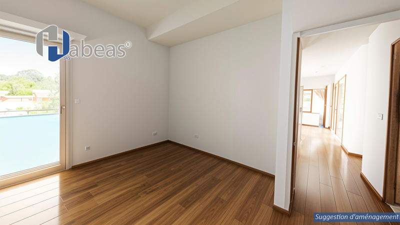 Appartement - 94 m² - 4 pièces