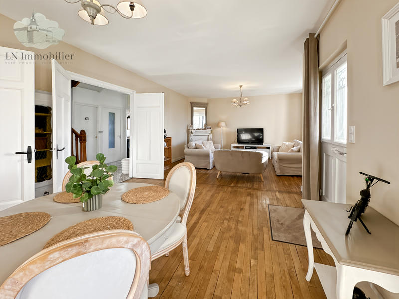 Maison - 142 m² - 5 pièces