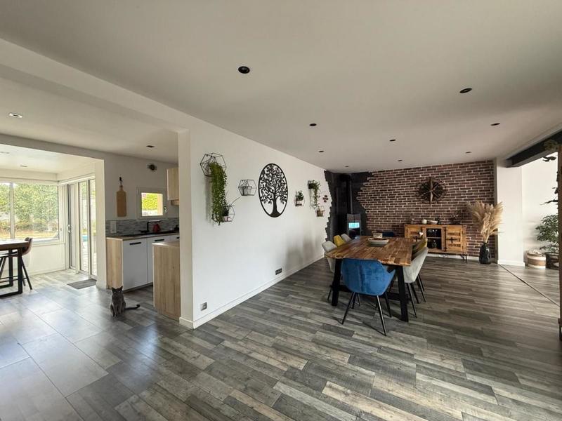 Maison - 150 m² - 5 pièces