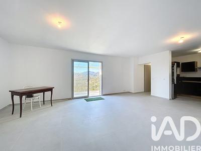 Appartement - 95 m² - 4 pièces