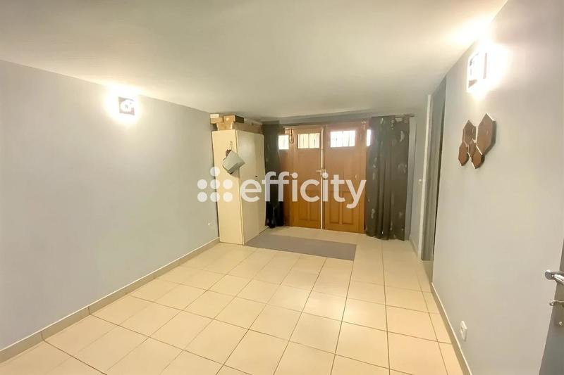 Pavillon - 160 m² - 6 pièces