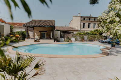 Demeure - 432 m² - 10 pièces