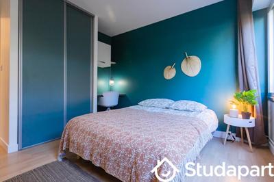 Chambre - 11 m² - 1 pièce