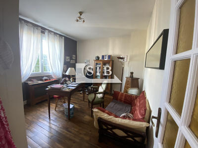 Maison - 149 m² - 7 pièces