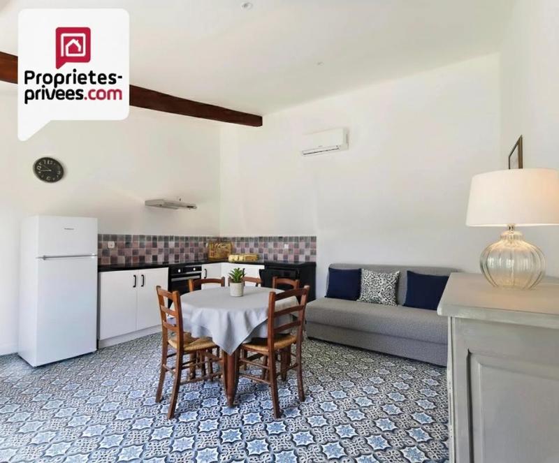 Maison - 170 m² - 9 pièces