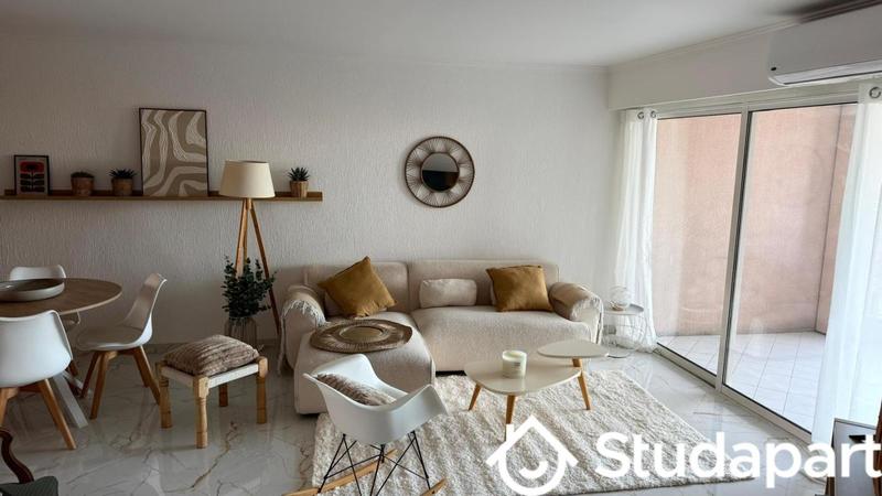 Appartement - 70 m² - 3 pièces