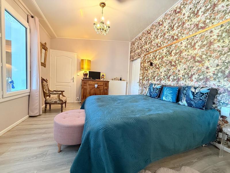 Maison - 199 m² - 5 pièces