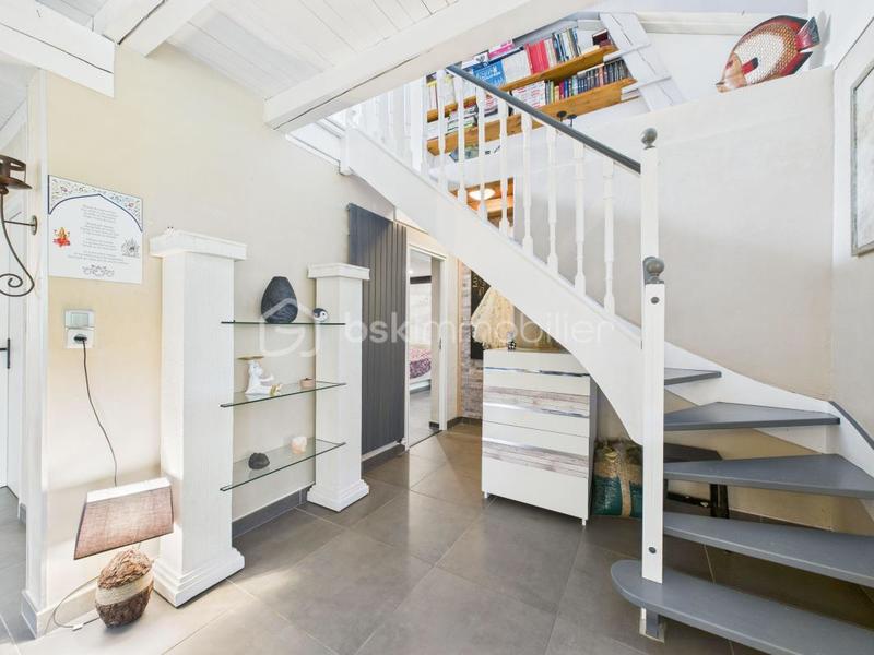 Maison - 183 m² - 7 pièces