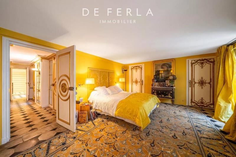 Appartement - 300 m² - 7 pièces