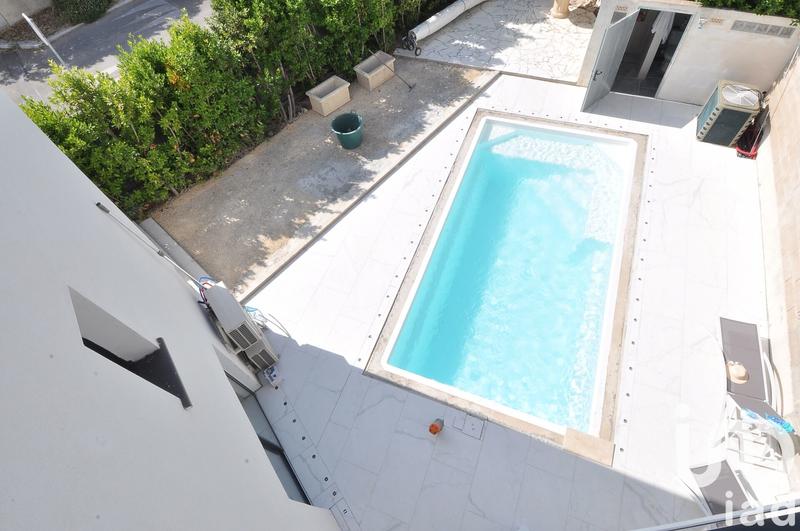 Maison - 246 m² - 5 pièces