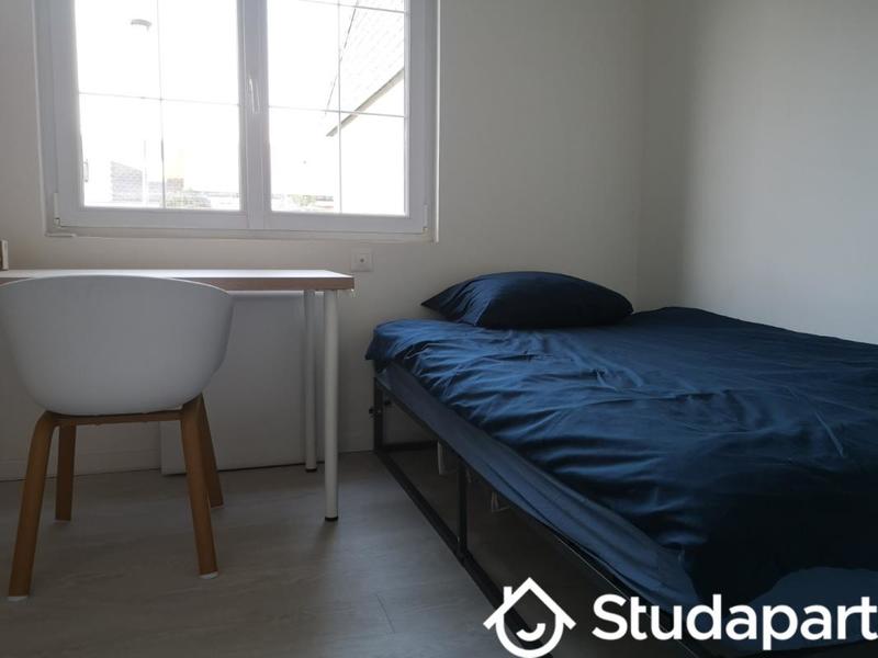 Chambre - 12 m² - 1 pièce