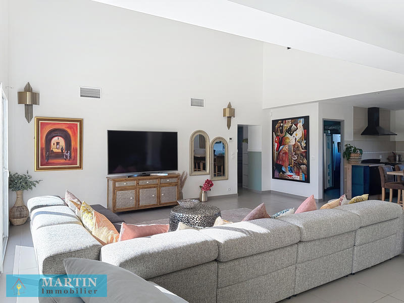 Villa - 250 m² - 10 pièces