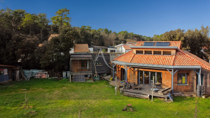 Maison - 110 m² - 6 pièces