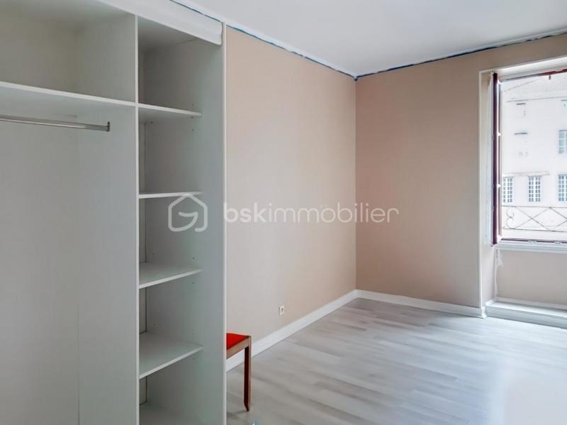 Maison en pierre - 175 m² - 6 pièces