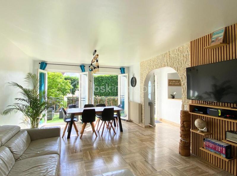 Maison - 150 m² - 8 pièces