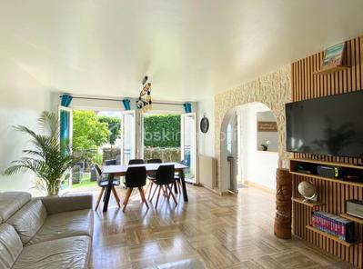 Maison - 150 m² - 8 pièces