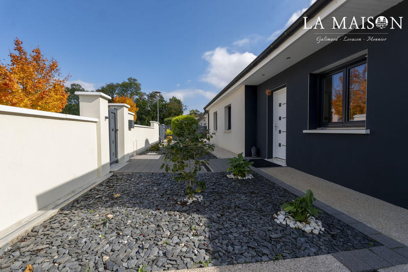 Maison traditionnelle - 160 m² - 7 pièces