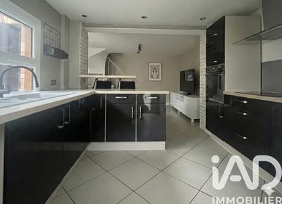 Maison - 63 m² - 4 pièces