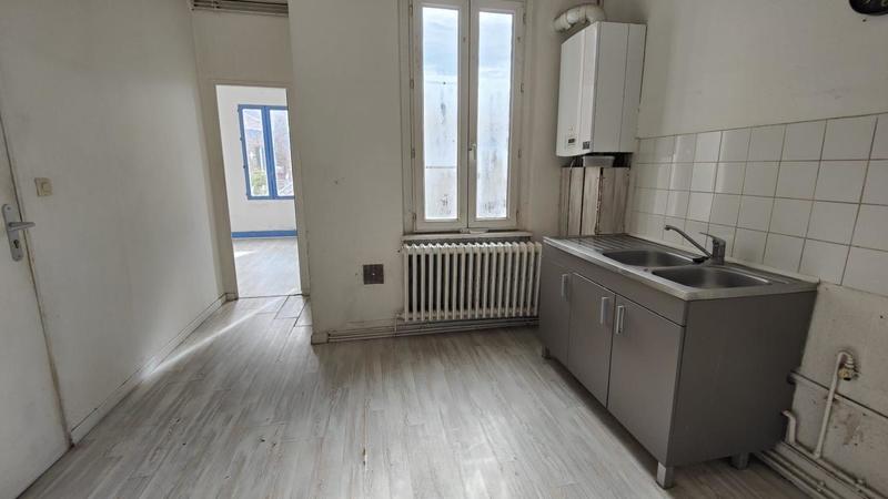 Immeuble - 150 m² - 7 pièces