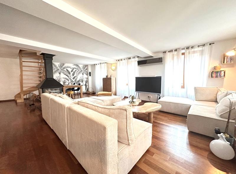 Maison - 144 m² - 6 pièces