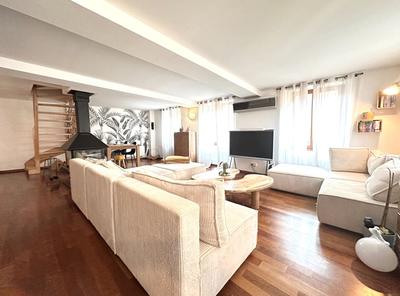 Maison - 144 m² - 6 pièces