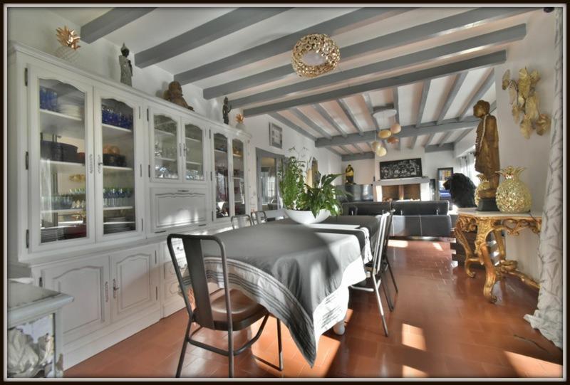 Maison - 266 m² - 9 pièces