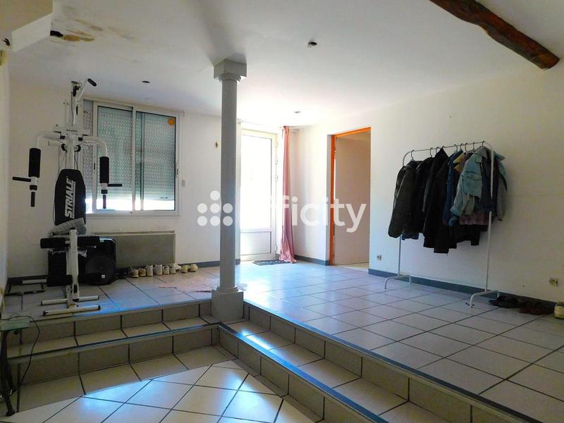 Immeuble - 224 m² - 6 pièces