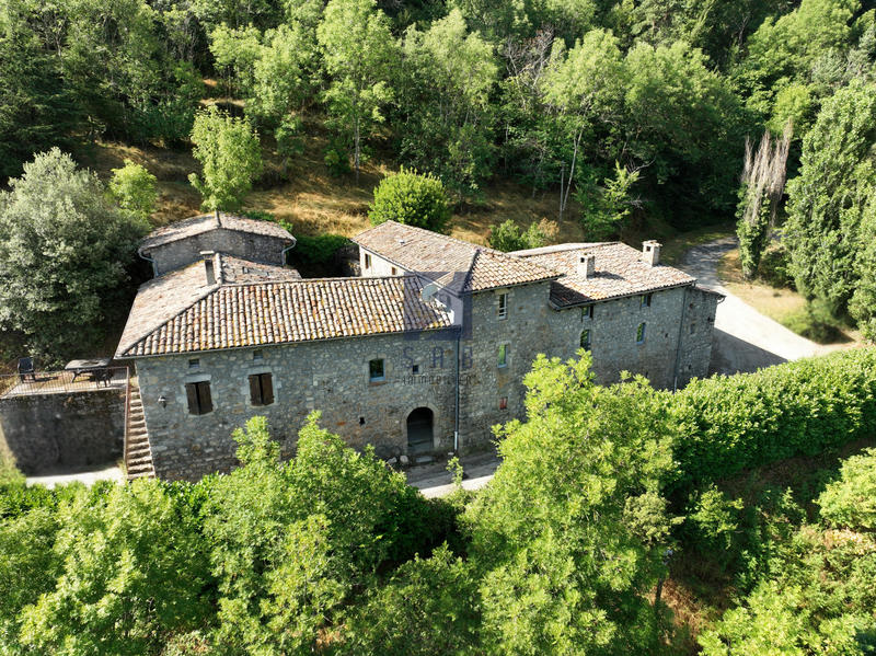 Maison - 205 m² - 11 pièces