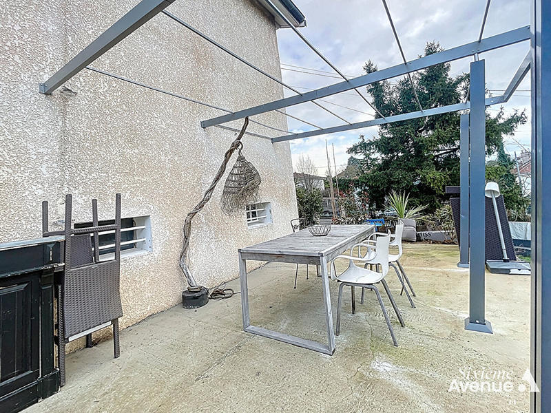 Maison - 160 m² - 7 pièces