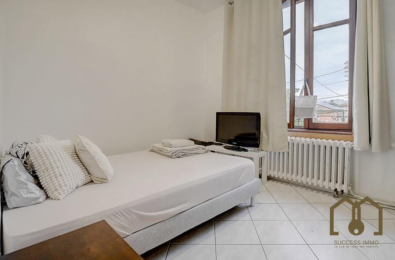 Maison - 212 m² - 9 pièces