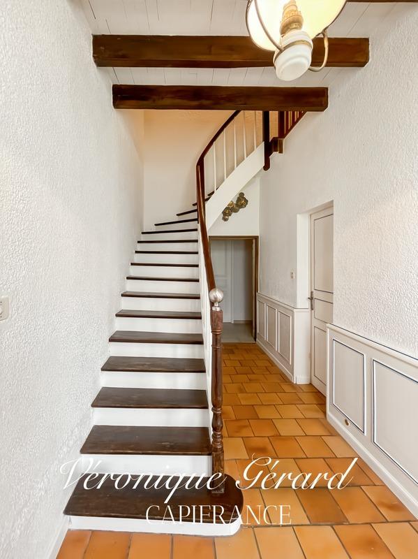 Maison en pierre - 238 m² - 6 pièces