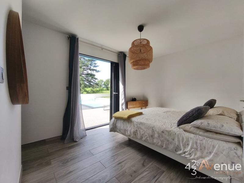 Villa - 199 m² - 6 pièces