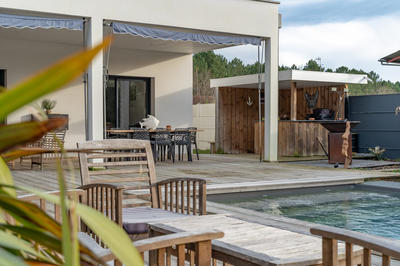 Maison - 210 m² - 6 pièces