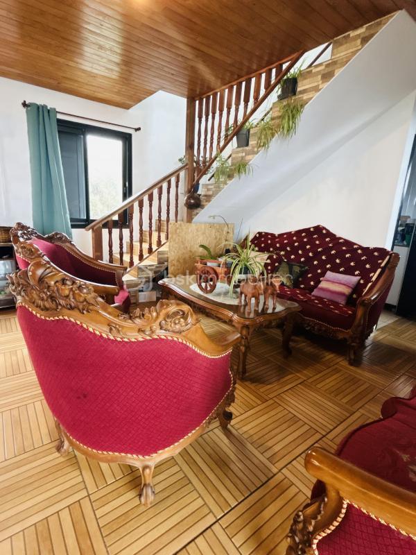 Maison - 170 m² - 8 pièces