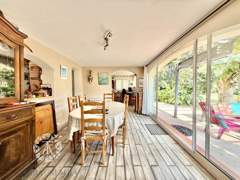 Villa - 150 m² - 7 pièces