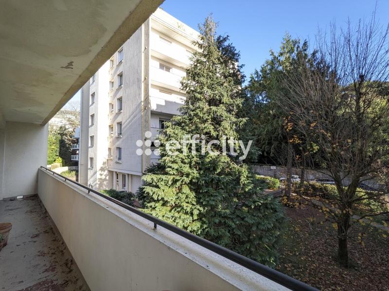 Appartement - 95 m² - 4 pièces