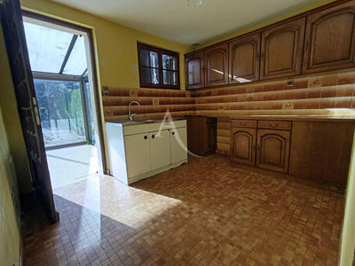 Maison - 95 m² - 5 pièces