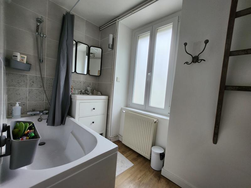 Maison - 102 m² - 6 pièces