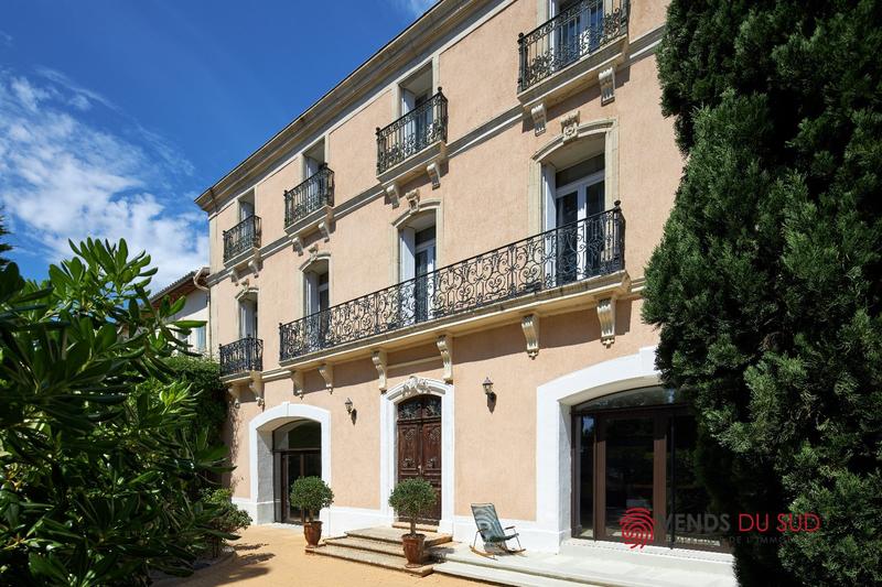 Fonds de commerce - 895 m²